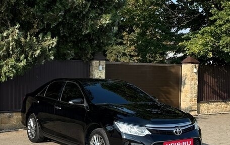 Toyota Camry, 2016 год, 1 768 000 рублей, 2 фотография
