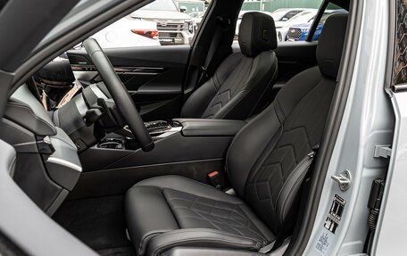 BMW 5 серия, 2025 год, 8 080 000 рублей, 14 фотография