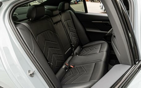 BMW 5 серия, 2025 год, 8 080 000 рублей, 10 фотография