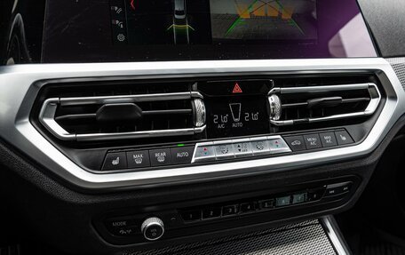 BMW 3 серия, 2019 год, 3 730 000 рублей, 13 фотография