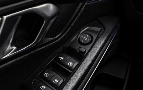 BMW 3 серия, 2019 год, 3 730 000 рублей, 19 фотография