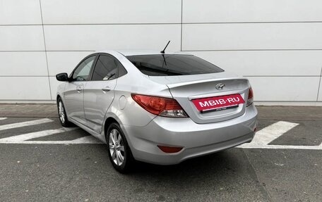 Hyundai Solaris II рестайлинг, 2011 год, 790 000 рублей, 7 фотография