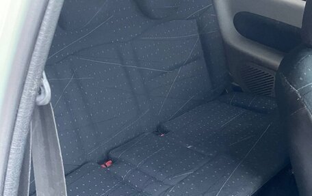 Renault Clio III, 2002 год, 140 000 рублей, 9 фотография