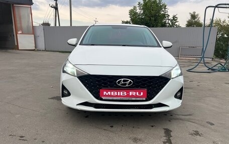 Hyundai Solaris II рестайлинг, 2020 год, 1 450 000 рублей, 1 фотография