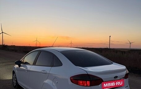 Ford Fiesta, 2015 год, 840 000 рублей, 3 фотография