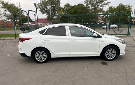 Hyundai Solaris II рестайлинг, 2020 год, 1 450 000 рублей, 2 фотография