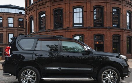 Toyota Land Cruiser Prado 150 рестайлинг 2, 2010 год, 2 999 999 рублей, 4 фотография