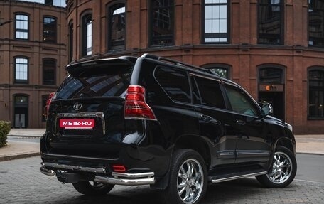 Toyota Land Cruiser Prado 150 рестайлинг 2, 2010 год, 2 999 999 рублей, 5 фотография