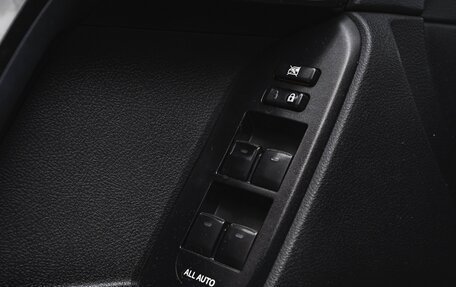 Toyota Land Cruiser Prado 150 рестайлинг 2, 2010 год, 2 999 999 рублей, 13 фотография