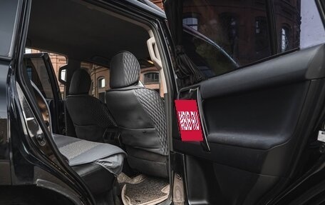 Toyota Land Cruiser Prado 150 рестайлинг 2, 2010 год, 2 999 999 рублей, 19 фотография
