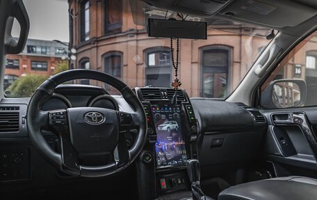 Toyota Land Cruiser Prado 150 рестайлинг 2, 2010 год, 2 999 999 рублей, 23 фотография