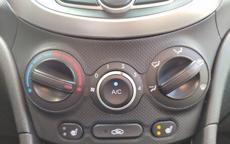 Hyundai Solaris II рестайлинг, 2012 год, 699 000 рублей, 18 фотография