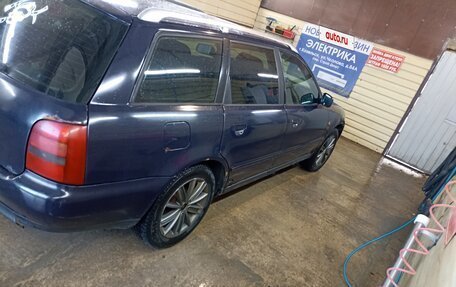 Audi A4, 1998 год, 250 000 рублей, 11 фотография