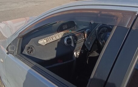 Toyota Ist II, 2002 год, 150 000 рублей, 7 фотография