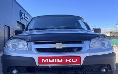 Chevrolet Niva I рестайлинг, 2012 год, 490 000 рублей, 2 фотография