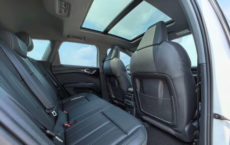 Audi Q4 e-tron, 2024 год, 4 532 000 рублей, 15 фотография