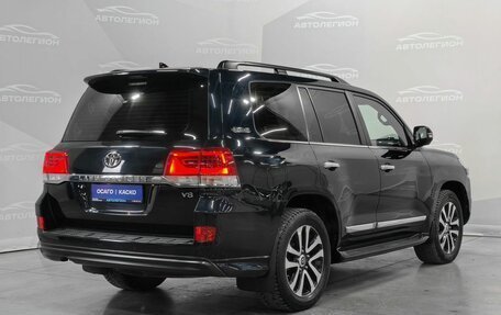Toyota Land Cruiser 200, 2018 год, 6 750 000 рублей, 5 фотография