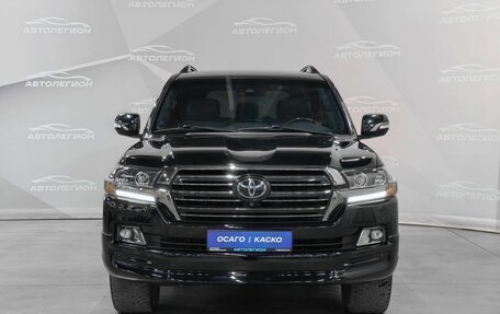 Toyota Land Cruiser 200, 2018 год, 6 750 000 рублей, 8 фотография