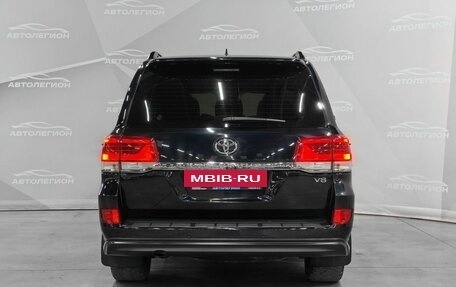 Toyota Land Cruiser 200, 2018 год, 6 750 000 рублей, 4 фотография