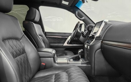 Toyota Land Cruiser 200, 2018 год, 6 750 000 рублей, 16 фотография