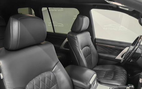 Toyota Land Cruiser 200, 2018 год, 6 750 000 рублей, 18 фотография