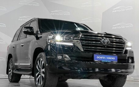 Toyota Land Cruiser 200, 2018 год, 6 750 000 рублей, 34 фотография