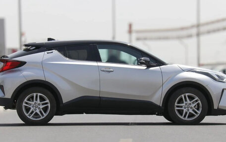 Toyota C-HR I рестайлинг, 2022 год, 2 300 548 рублей, 2 фотография