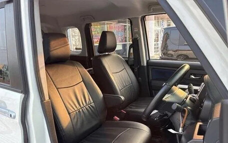 Toyota Roomy I, 2023 год, 810 001 рублей, 8 фотография