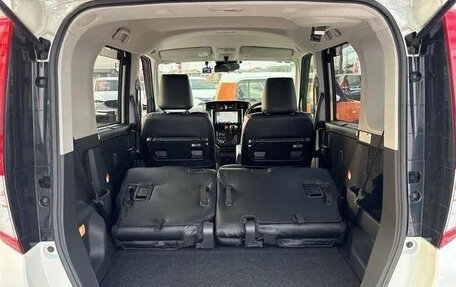 Toyota Roomy I, 2023 год, 810 001 рублей, 21 фотография