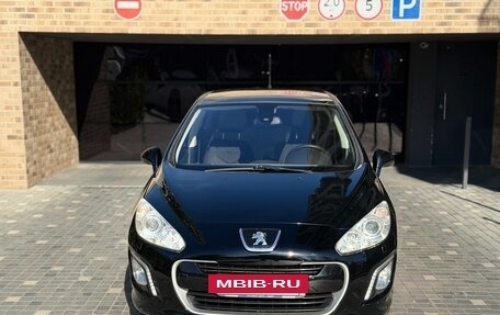 Peugeot 308 II, 2011 год, 850 000 рублей, 3 фотография