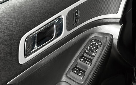 Ford Explorer VI, 2013 год, 1 150 000 рублей, 10 фотография