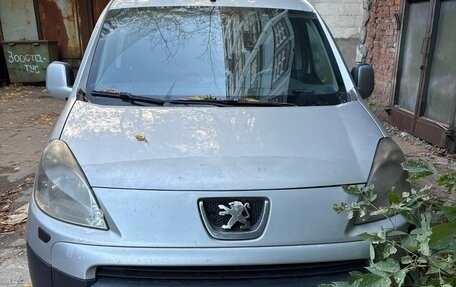 Peugeot Partner II рестайлинг 2, 2010 год, 450 000 рублей, 2 фотография