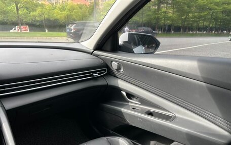 Hyundai Elantra, 2023 год, 1 577 700 рублей, 14 фотография