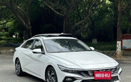 Hyundai Elantra, 2023 год, 1 577 700 рублей, 3 фотография