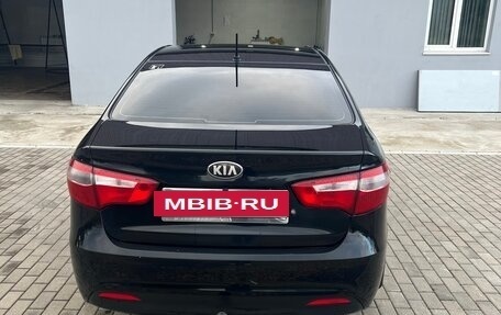 KIA Rio III рестайлинг, 2013 год, 650 000 рублей, 4 фотография