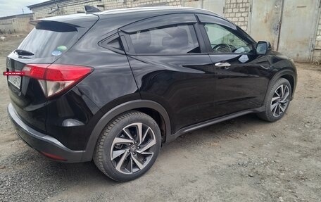 Honda Vezel, 2018 год, 1 850 000 рублей, 5 фотография
