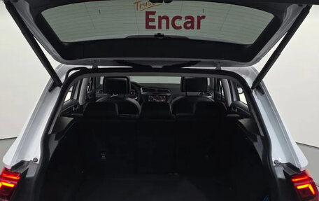 Volkswagen Tiguan II, 2023 год, 2 635 000 рублей, 19 фотография