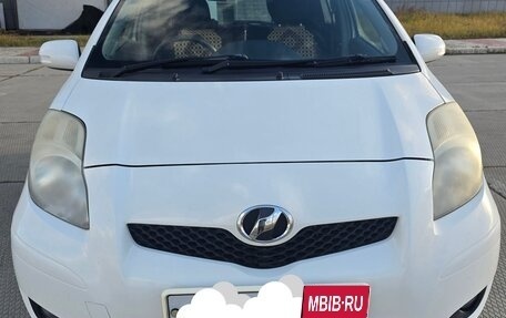 Toyota Vitz, 2010 год, 650 000 рублей, 3 фотография