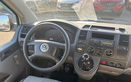 Volkswagen Transporter T5 рестайлинг, 2003 год, 620 000 рублей, 8 фотография