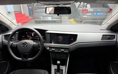 Volkswagen Polo, 2023 год, 1 080 000 рублей, 14 фотография