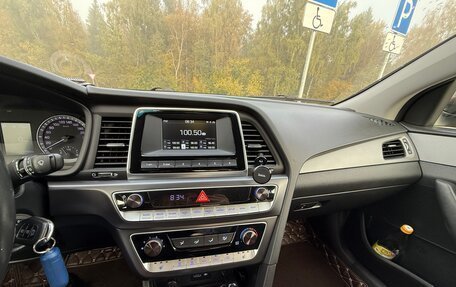 Hyundai Sonata VII, 2019 год, 1 400 000 рублей, 10 фотография