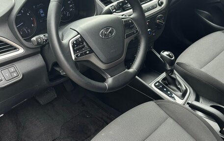 Hyundai Solaris II рестайлинг, 2017 год, 1 155 000 рублей, 8 фотография
