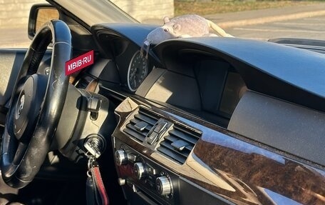 BMW 5 серия, 2005 год, 999 999 рублей, 13 фотография
