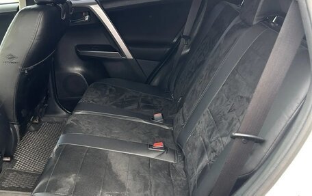 Toyota RAV4, 2016 год, 2 250 000 рублей, 3 фотография