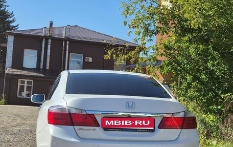 Honda Accord IX рестайлинг, 2013 год, 1 600 000 рублей, 4 фотография