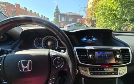 Honda Accord IX рестайлинг, 2013 год, 1 600 000 рублей, 13 фотография