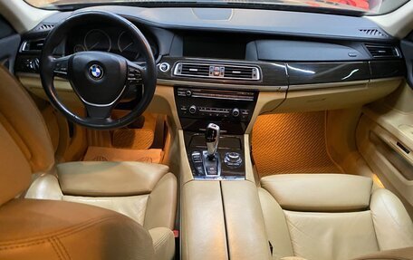 BMW 7 серия, 2011 год, 2 555 000 рублей, 13 фотография