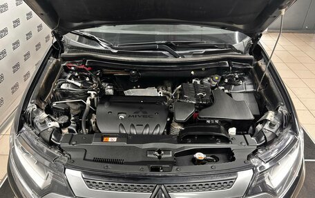 Mitsubishi Outlander III рестайлинг 3, 2018 год, 2 017 600 рублей, 7 фотография