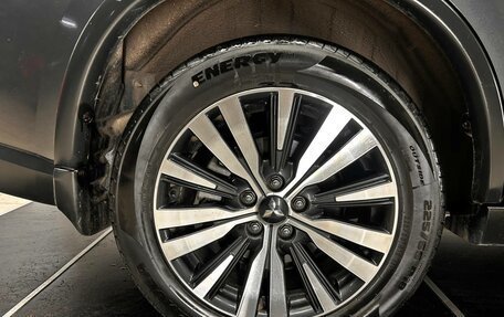 Mitsubishi Outlander III рестайлинг 3, 2018 год, 2 017 600 рублей, 5 фотография
