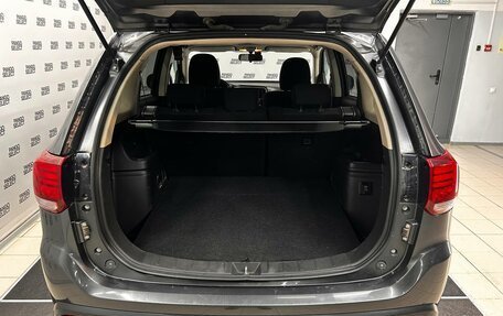 Mitsubishi Outlander III рестайлинг 3, 2018 год, 2 017 600 рублей, 11 фотография